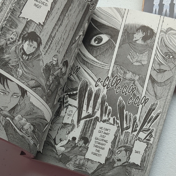 Attack on Titan Manga Set Volumes 5 and 6 - Picture 3 of 4